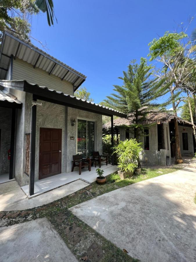 Aonang Third Place Hometel Ao Nang Kültér fotó