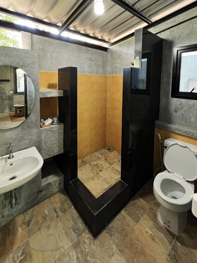 Aonang Third Place Hometel Ao Nang Kültér fotó